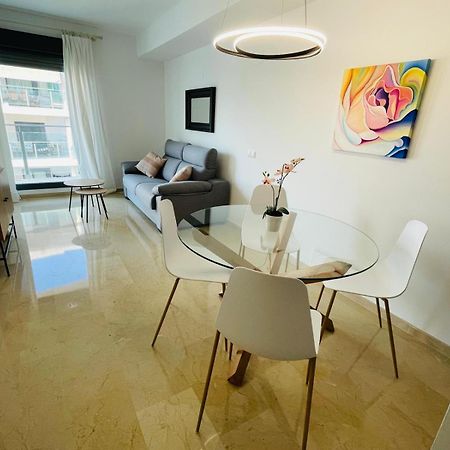 R&R Apartament Apartment Вилахойоса Екстериор снимка
